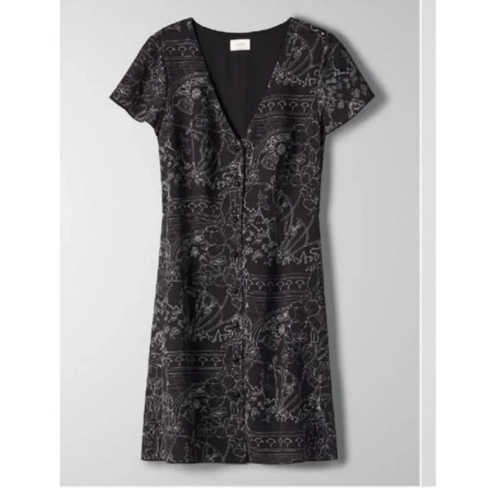 Wilfred Nazaire Fit and Flare Mini Dress Size 2 Black White Aritzia - Picture 1 of 7
